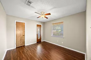 7258 Brentwood Stair Rd, Fort Worth, TX 76112 - Photo 13