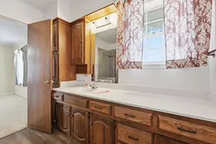 300 Red River Dr, Whitesboro, TX 76273 - Photo 25