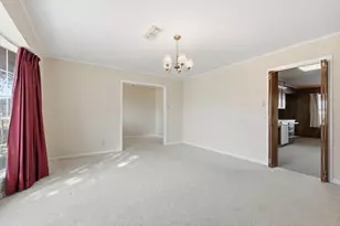 300 Red River Dr, Whitesboro, TX 76273 - Photo 7