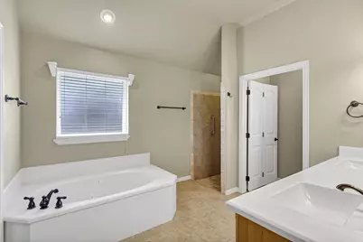 125 Camelot Street, Glen Rose, TX 76043 - Photo 25