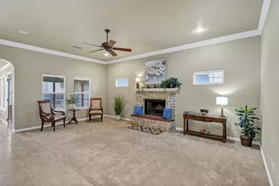 125 Camelot Street, Glen Rose, TX 76043 - Photo 9