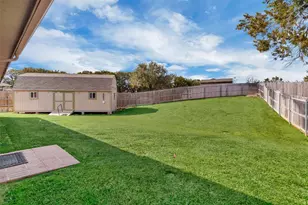 125 Camelot St, Glen Rose, TX 76043 - Photo 35