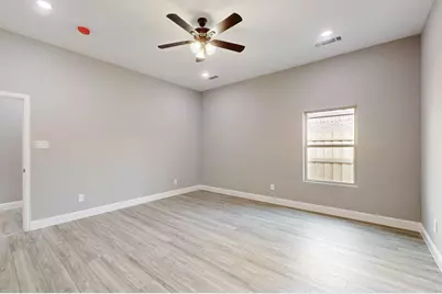 706 Poinsettia Drive, Lancaster, TX 75146 - Photo 5