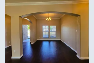 621 Marybeth Drive, Burleson, TX 76028 - Photo 5