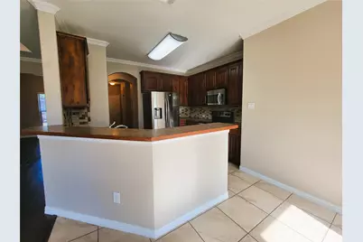 621 Marybeth Drive, Burleson, TX 76028 - Photo 11