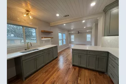 911 N Spring Street, Grand Saline, TX 75140 - Photo 7