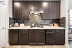 9112 Conroe Dr, Denton, TX 76226 - Photo 9