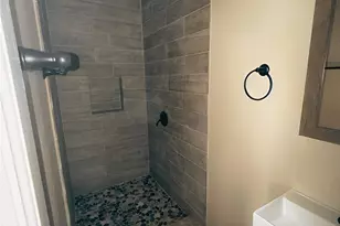 320 N 2nd St, Jacksboro, TX 76458 - Photo 7