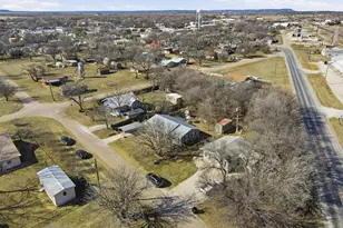 126 4th St, Tuscola, TX 79562 - Photo 5