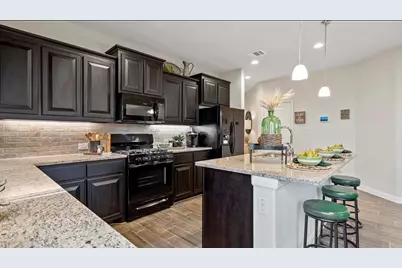 3207 Camden Creek Road, Krum, TX 76249 - Photo 5