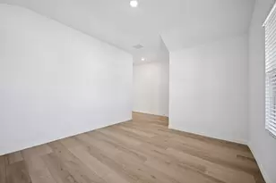 813 London Town Ln, Princeton, TX 75071 - Photo 11