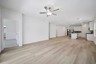 813 London Town Ln, Princeton, TX 75071 - Photo 7