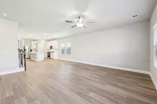 811 London Town Ln, Princeton, TX 75071 - Photo 13