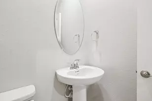 811 London Town Ln, Princeton, TX 75071 - Photo 33