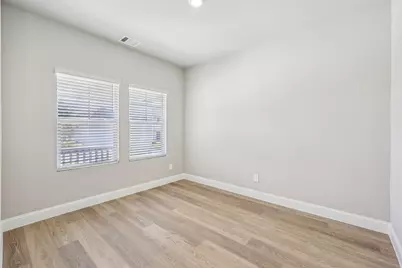 811 London Town Lane, Princeton, TX 75071 - Photo 9