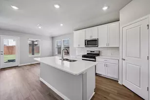 808 London Town Ln, Princeton, TX 75071 - Photo 3