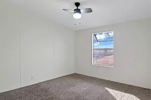 6104 Hawk Ct, Joshua, TX 76058 - Photo 37