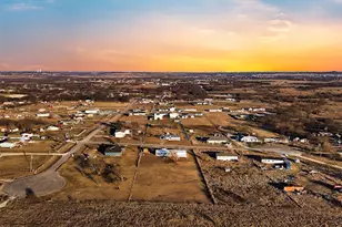 6104 Hawk Ct, Joshua, TX 76058 - Photo 9