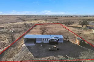 6104 Hawk Ct, Joshua, TX 76058 - Photo 5