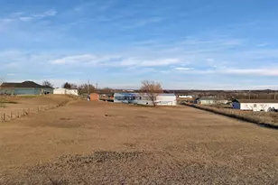 6104 Hawk Ct, Joshua, TX 76058 - Photo 7