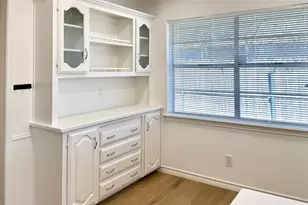 3915 Spring Hollow Dr, Carrollton, TX 75007 - Photo 11