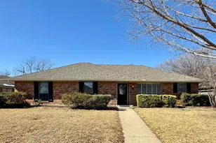 3915 Spring Hollow Dr, Carrollton, TX 75007 - Photo 1