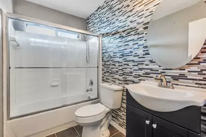 8009 Trophy Court, Rowlett, TX 75089 - Photo 17