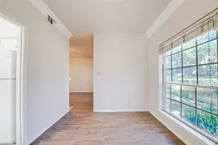 3550 Country Square Dr, Carrollton, TX 75006 - Photo 15