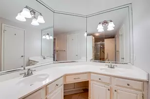 3550 Country Square Dr, Carrollton, TX 75006 - Photo 25