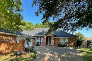 11832 Ferndale Ln, Fort Worth, TX 76008 - Photo 3