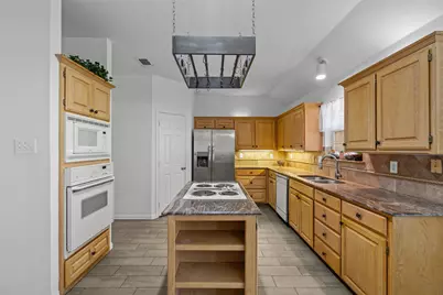 11832 Ferndale Lane, Fort Worth, TX 76008 - Photo 13