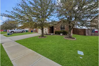 113 Kincaid Drive, Sanger, TX 76266 - Photo 3