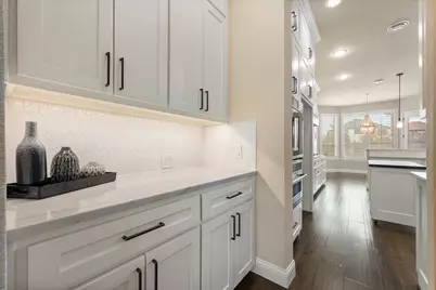 925 Sandy Hill, Burleson, TX 76028 - Photo 11