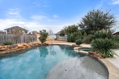 925 Sandy Hill, Burleson, TX 76028 - Photo 3