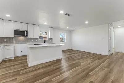 9505 Frostwood Street, Dallas, TX 75217 - Photo 5