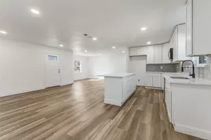 9505 Frostwood St, Dallas, TX 75217 - Photo 7