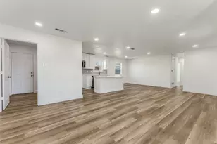 9505 Frostwood St, Dallas, TX 75217 - Photo 11