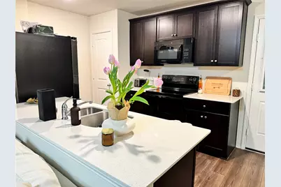 4051 Renee Drive, Dallas, TX 75227 - Photo 9