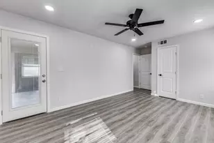 7405 Daingerfield Dr, Dallas, TX 75227 - Photo 19