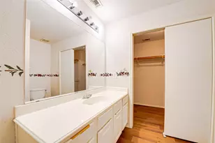 3946 Brandon Park Dr, Garland, TX 75044 - Photo 13