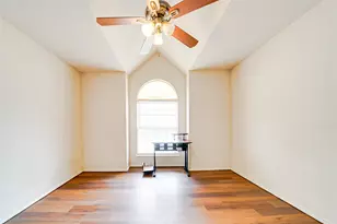 3946 Brandon Park Dr, Garland, TX 75044 - Photo 11