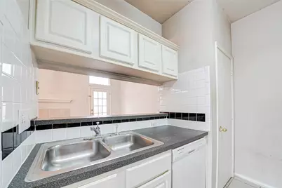 3946 Brandon Park Drive, Garland, TX 75044 - Photo 5