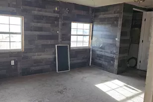 2624 County Rd 429, Cleburne, TX 76031 - Photo 9