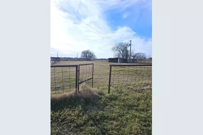 2624 County Road 429, Cleburne, TX 76031 - Photo 3