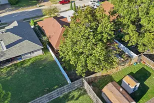 1129 W Hills Terrace, Saginaw, TX 76179 - Photo 3