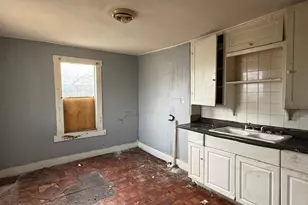 2204 R. W. Bivens Ln, Fort Worth, TX 76105 - Photo 3