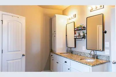 3115 Main Street, Granbury, TX 76049 - Photo 17