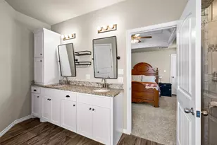 3115 Main St, Granbury, TX 76049 - Photo 17