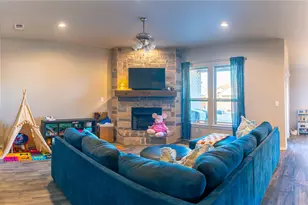 3115 Main St, Granbury, TX 76049 - Photo 5