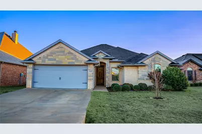 3115 Main Street, Granbury, TX 76049 - Photo 1